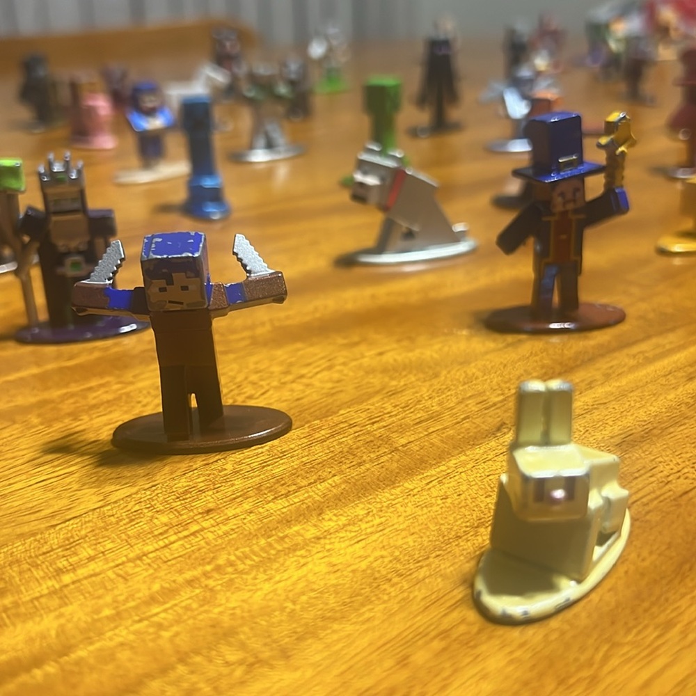 Minecraft bundle - Picture 2 of 8